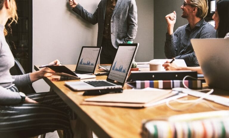 Ordinateur pour gérer une location saisonnière professionnellement